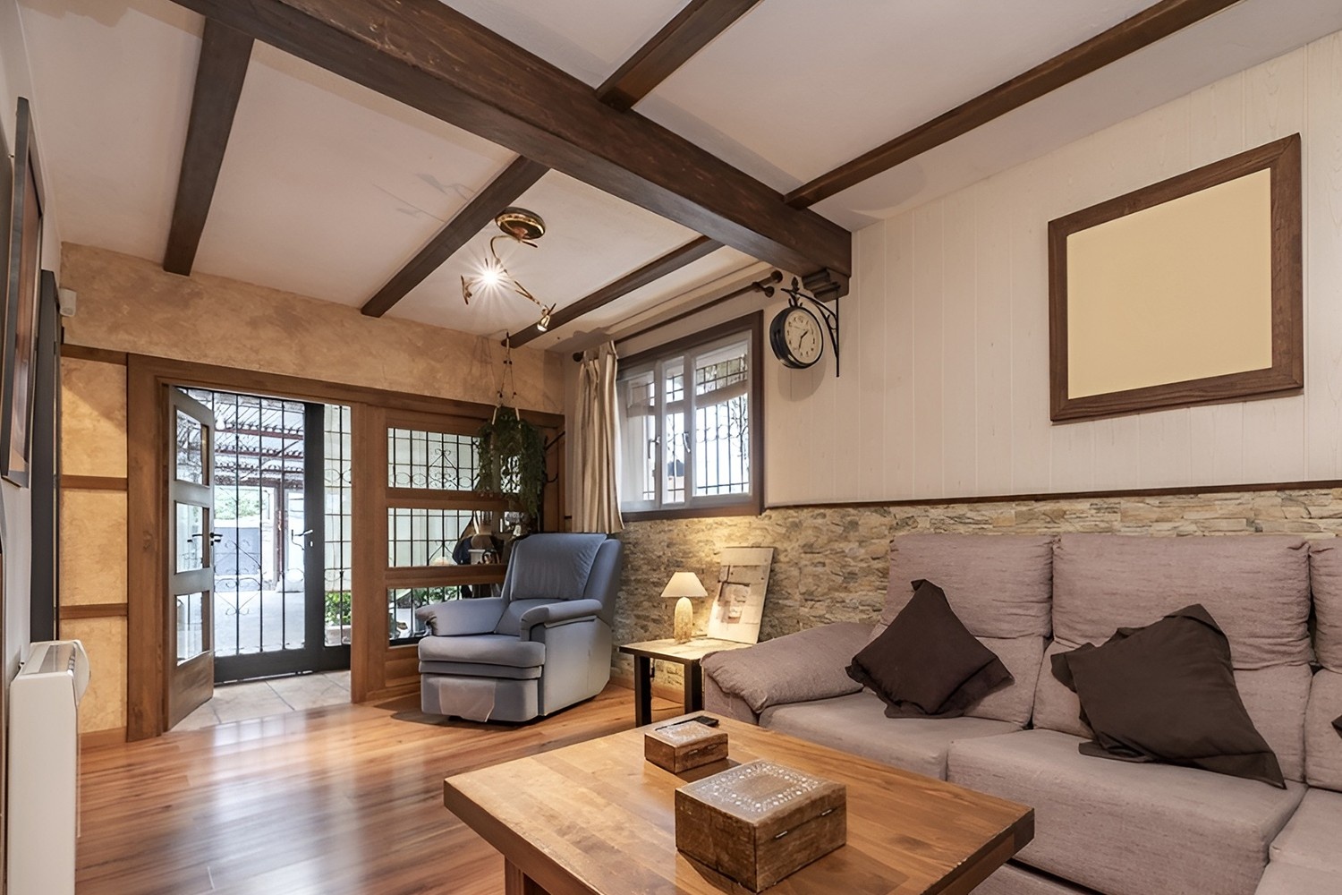 Brown Wooden False Ceiling for Bedrooms and Living Rooms